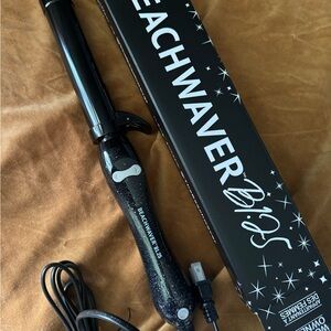 NIB Beachwaver Curling Iron